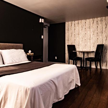 Auberge Du Presbytere De Riviere-Eternite Riviere Eternite Eksteriør billede